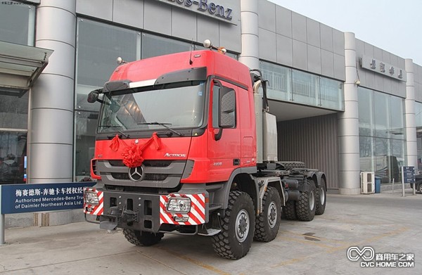 奔馳Actros 4160 SLT大件牽引車，商用車之家